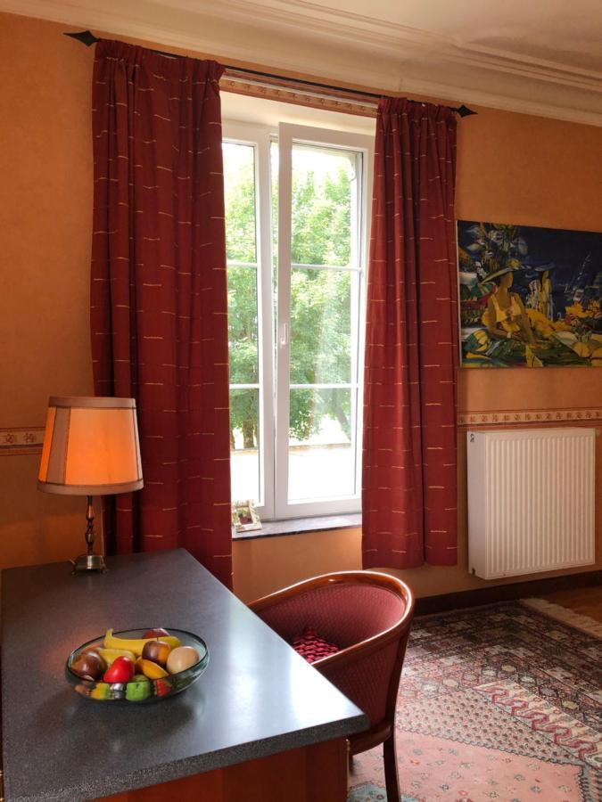 Chateau Les Tourelles Bertrix Esterno foto